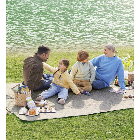 Rootz Picnic Blanket - Outdoor Mat - Waterproof Beach Blanket - Polyester Surface - Foam Padding - Lightweight - 300cm x 200cm