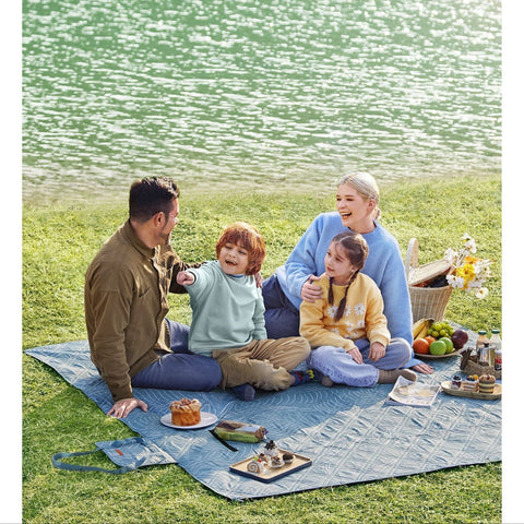 Rootz Picnic Blanket - Beach Mat - Outdoor Blanket - Lightweight - Waterproof - Portable - Light Blue with Tropical Fern - 200cm x 200cm unfolded - 42cm x 18cm x 18cm folded