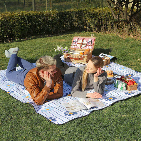Rootz Picnic Blanket - Outdoor Blanket - Waterproof Mat - Fleece Surface - Aluminum Coating - Insulating Layer - Portable - 200cm x 200cm x 1kg