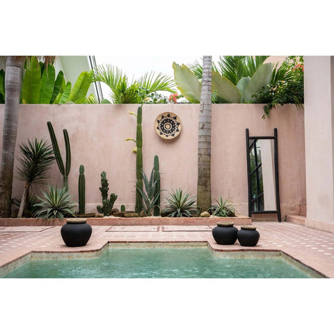 Rootz Styly Black Vase - Terracotta Masterpiece - Earthenware - Coastal Vibes - 29cm x 29cm x 23cm