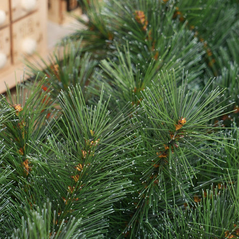 Rootz Christmas Garland - Artificial Pine - Festive Decor - Flame Retardant - 1.8m x 30cm x 30cm